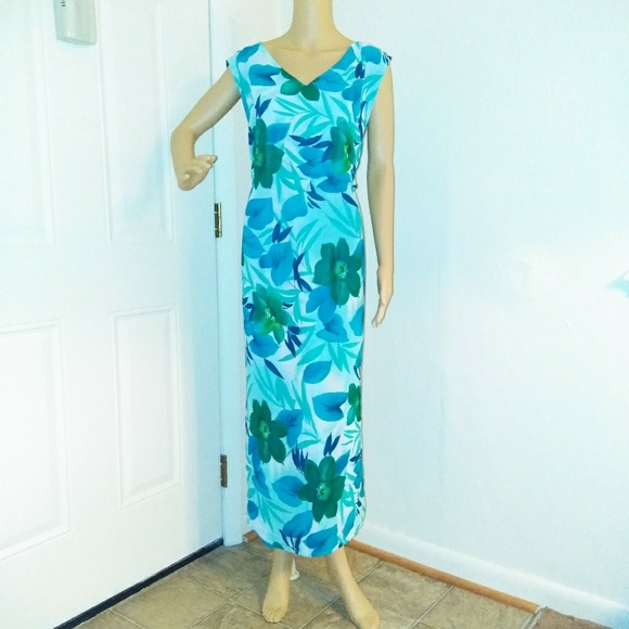 A Wild Thyme Dresses & Skirts - NWOT A Wild Thyme  maxi dress